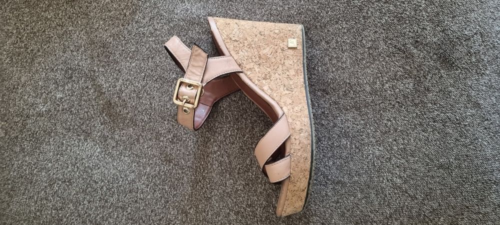 Босоножки кожа 37р