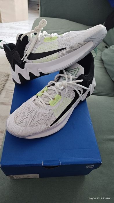 Adidași baschet Nike Giannis Immortality 2 46/30cm