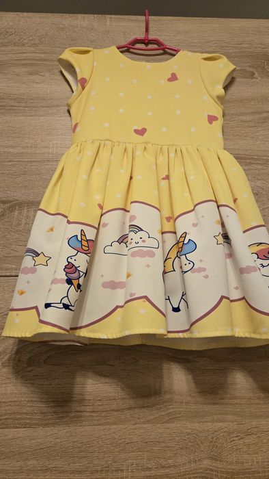 Детска рокля с еднорог