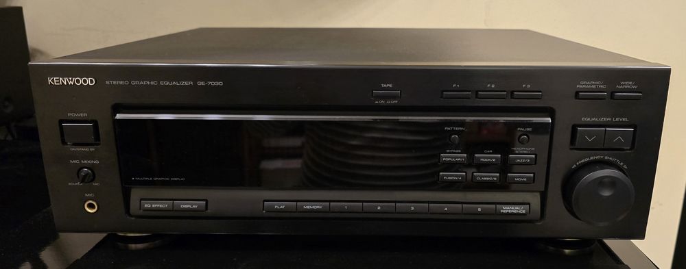 Графичен еквалайзер Kenwood GE-7030
