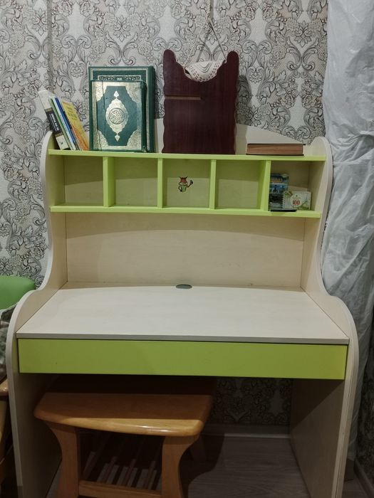 компьютерный стол, письменный стол с полками