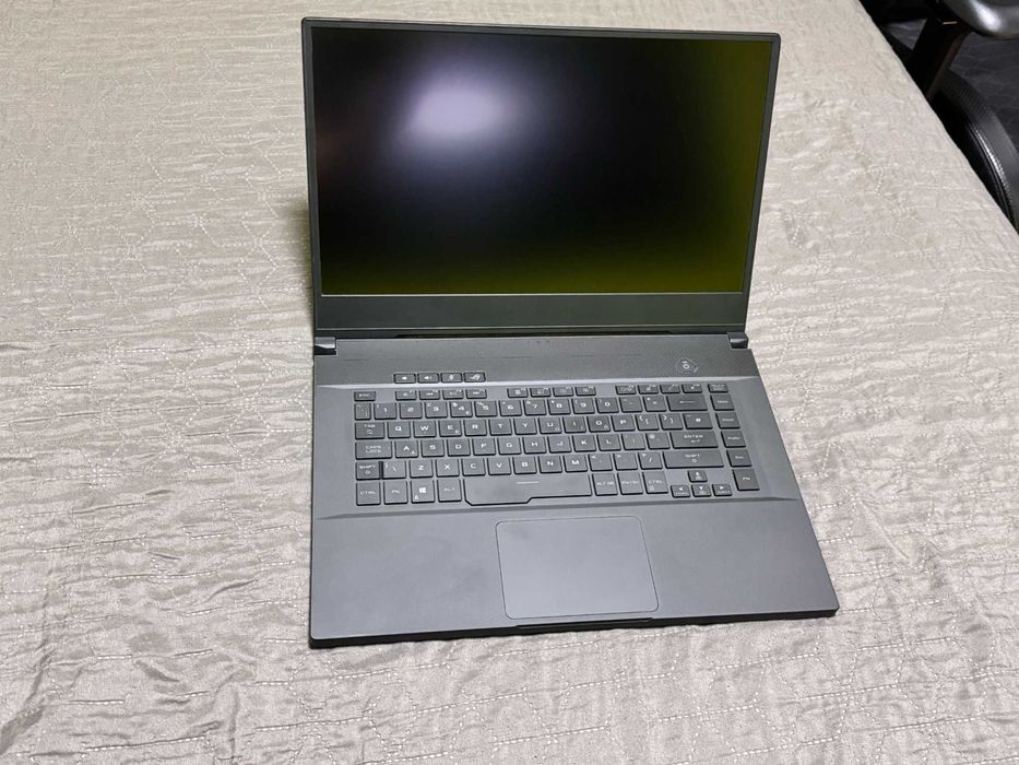 Гейминг Лаптоп Asus ROG Zephyrus S15
