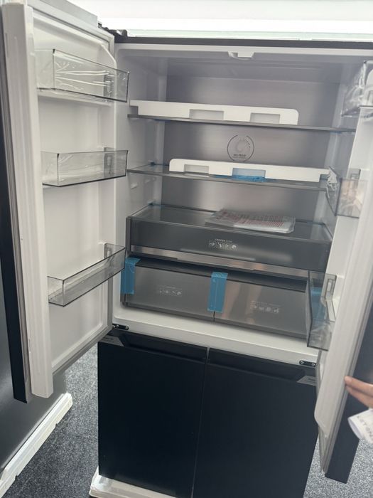 Двукрилен Хладиник с фризер Multi Door А+++ Нов с 5год. Гаранция