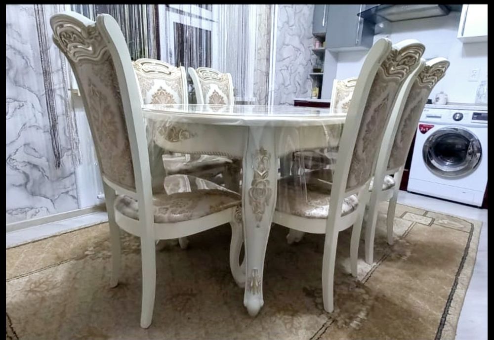 Продам стол со стульями