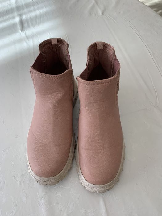 Обувь для девочки  36 размер