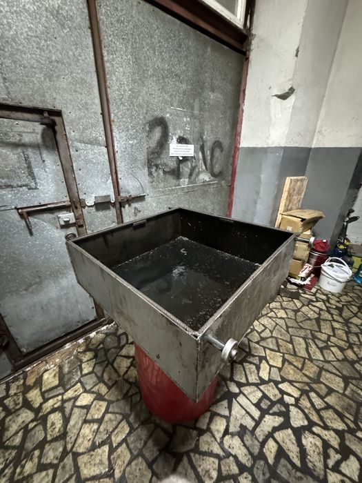 Корыто для замены масла металл