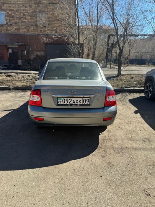 Продаю автомашину приора