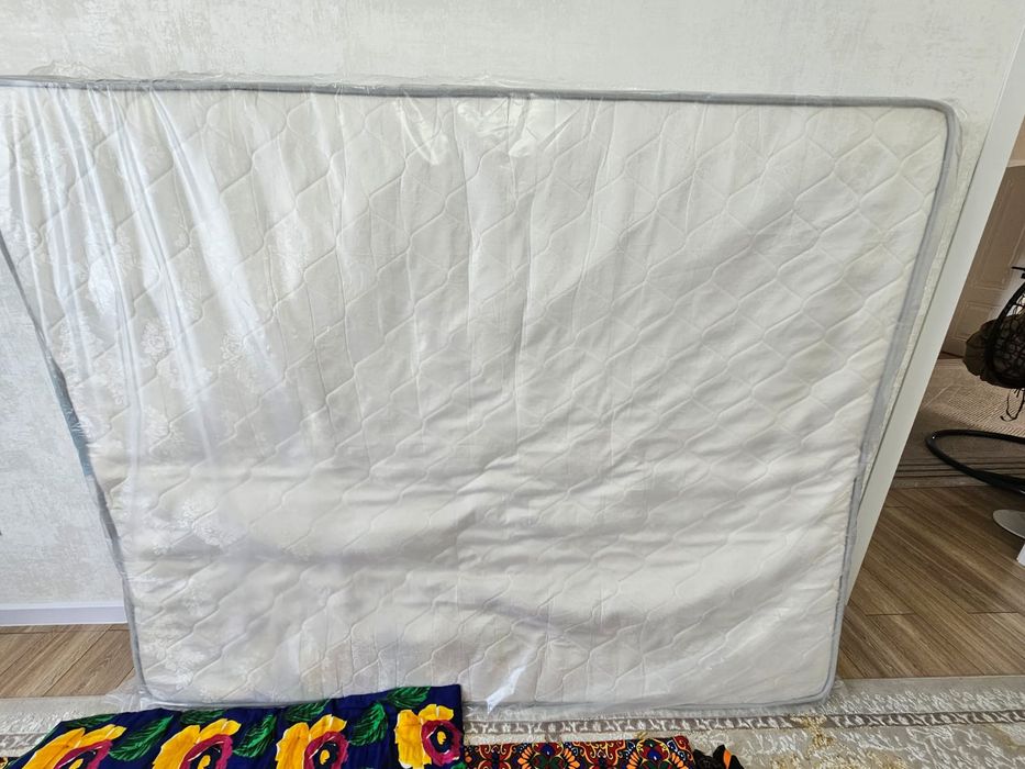 Матрас 200*160 бу