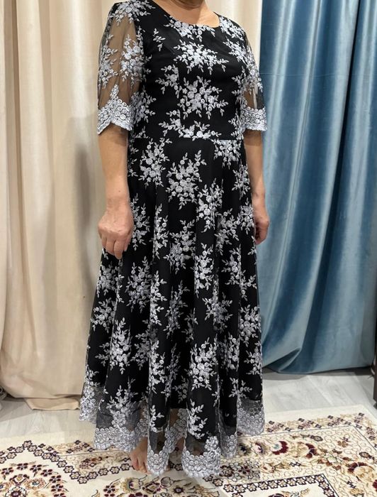 Продам вечерние платья