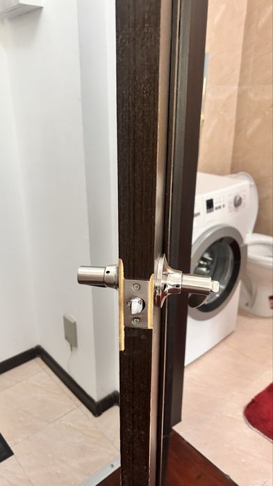 Продам дверь межкомнатную 70