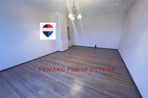 Двустаен апартамент за продажба кв. Чародейка Север