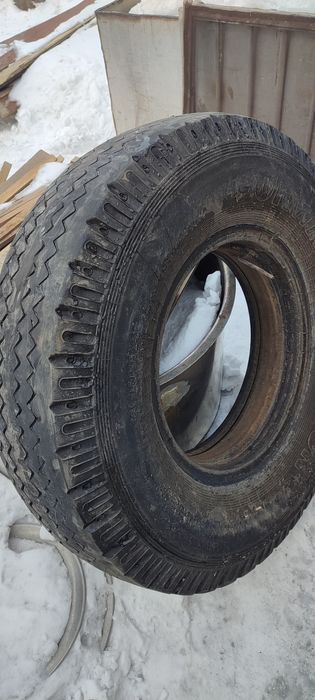Шины грузовые б/у без дисков