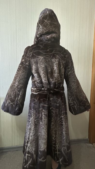 Продам Норковая шуба размер 42
