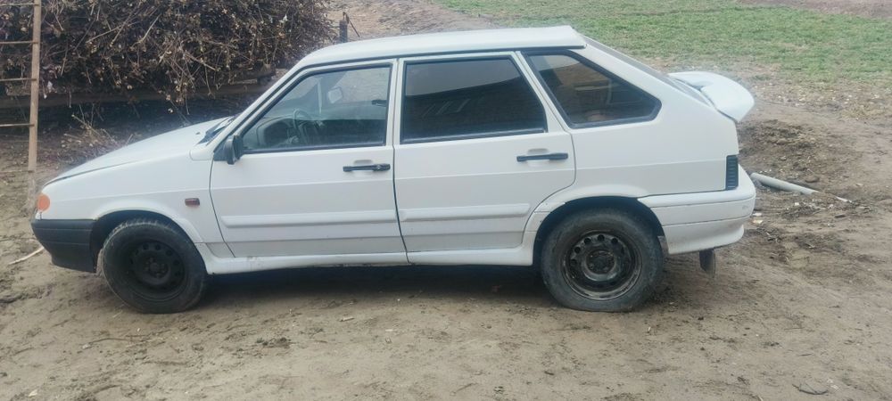 Vaz 2114 sotiladi