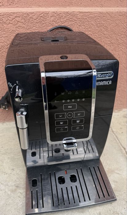 Vând Espressor cafea DeLonghi Dinamica  ECAM 350.15 B