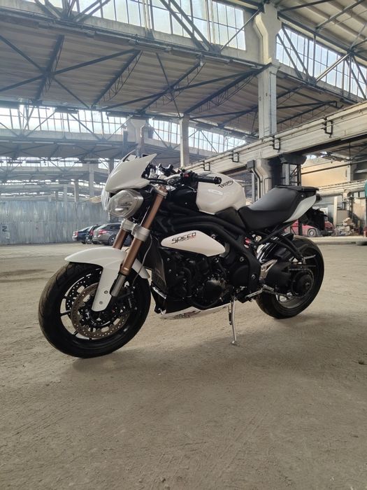 Triumph Speed Triple 1050