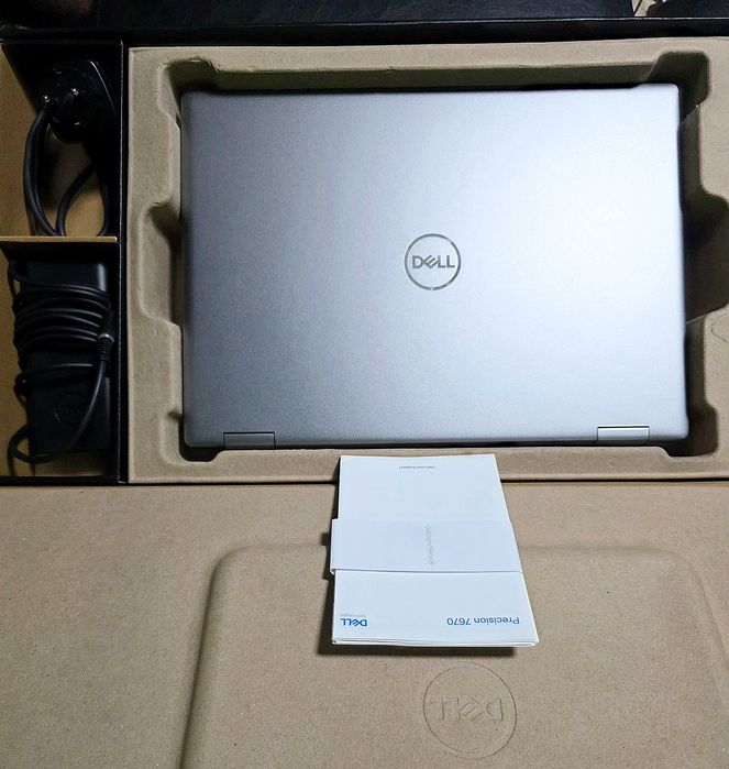 СПЕШНО! Лаптоп Dell Precision 7670 i9-12950HX 64GB DDR5 CAMM 1TB SSD Win11 Pro