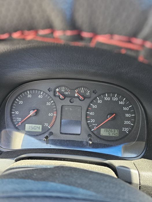 Vând Golf 4 an 2003