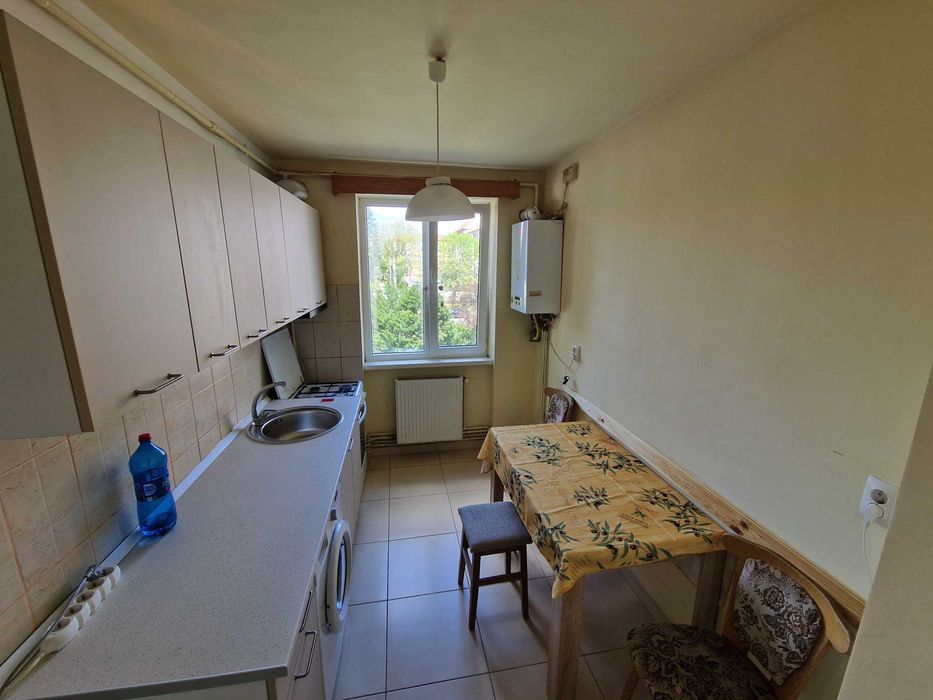 ap 2 camere de închiriat  M Viteazu, et 3