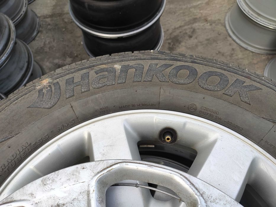 4бр Летни гуми 225 65 17 - Hankook -