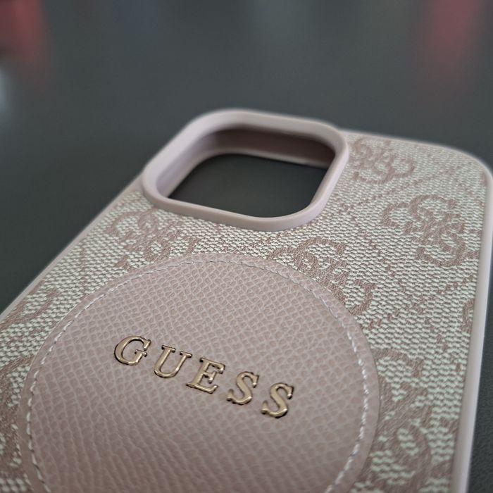 Iphone 16 Pro Max кейс Guess кожен гръб с вграден MagSafe зареждане