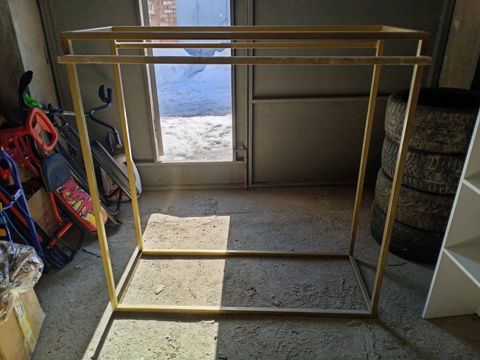 Продам напольный рейл