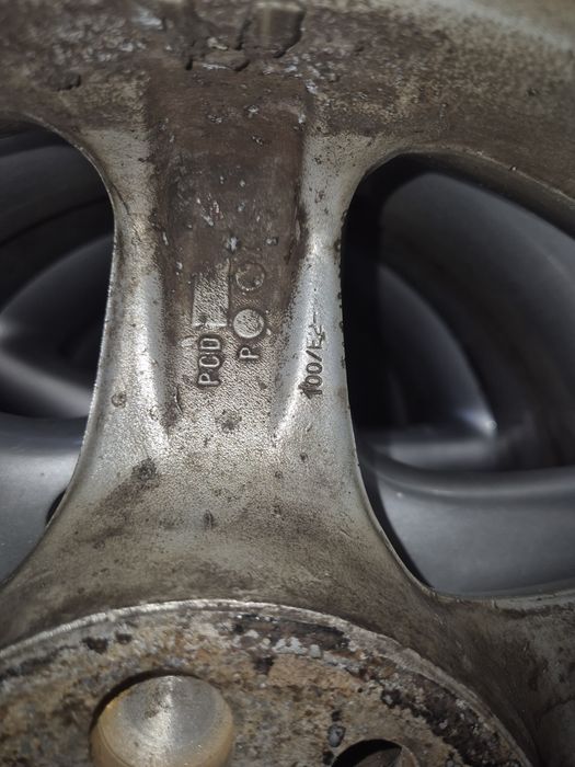 Jante aliaj 7J x R15 in 4 prezoane x 100 pentru Dacia, Renault, VW