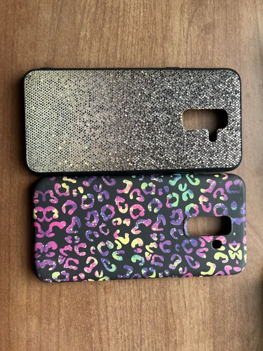 Продам чехлы на Samsung Galaxy A6+