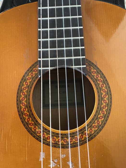 Гитара Yamaha C40