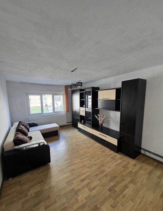 Vând Apartament  Pipirig Etj1