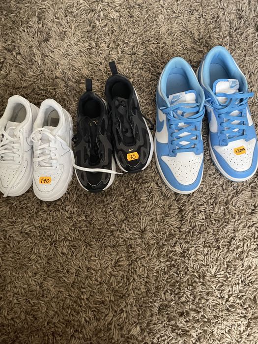 Îmbrãcaminte de vânzre