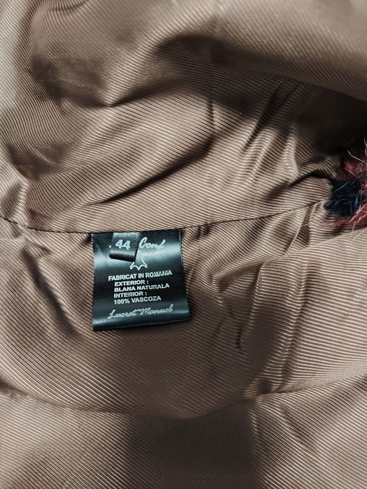 Vând vestă blană de vulpe superbă!