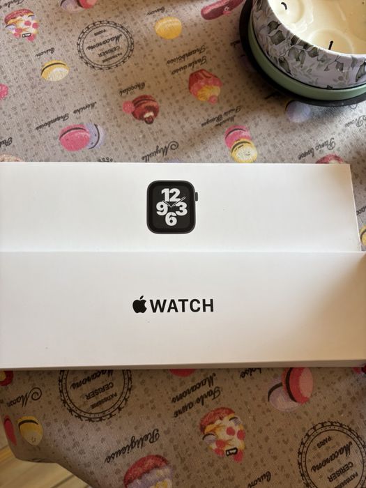 Продавам Apple Watch SE 44mm