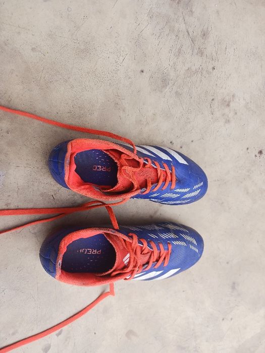 Футболни обувки Адидас предатор