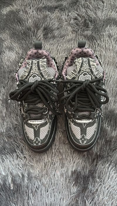 Lv skate.