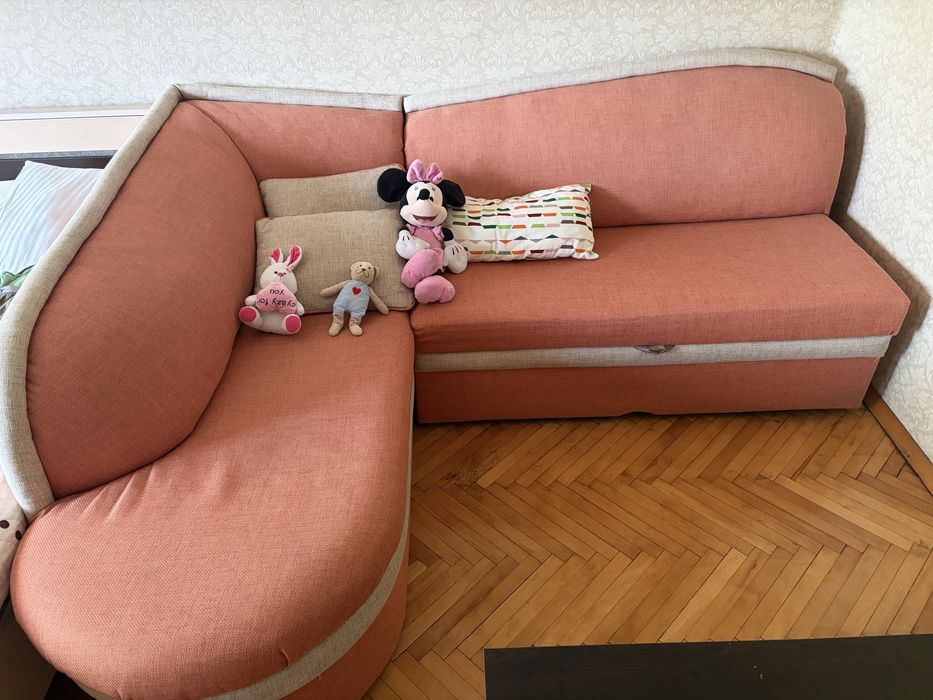 Ъглов кухненски диван