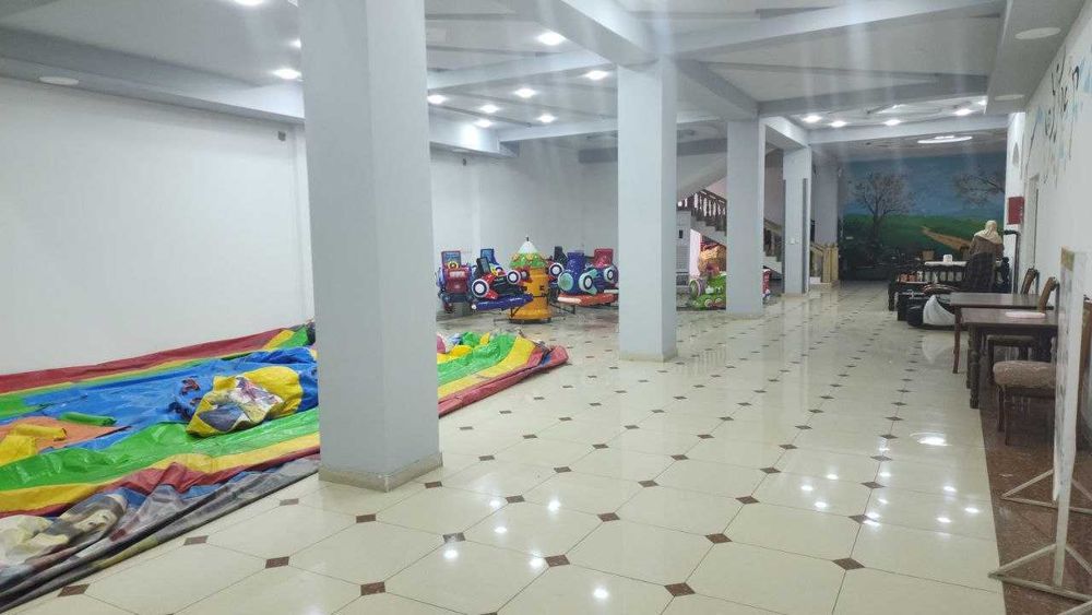 В Ахангаране Продаётся Здание Ресторана 3000м² 1 Линия Ор Мананият бог