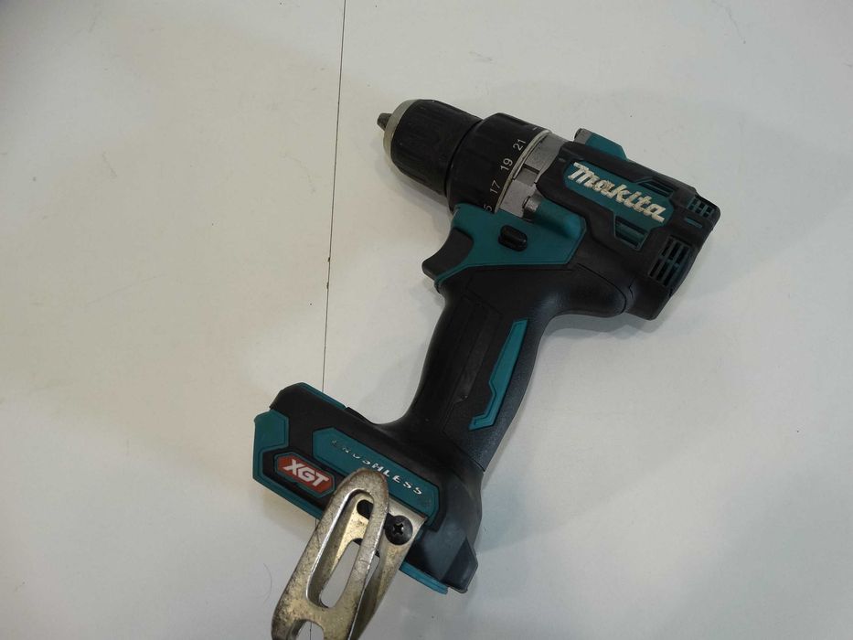 Makita DF 002G / 40 V / XGT - Професионален винтоверт