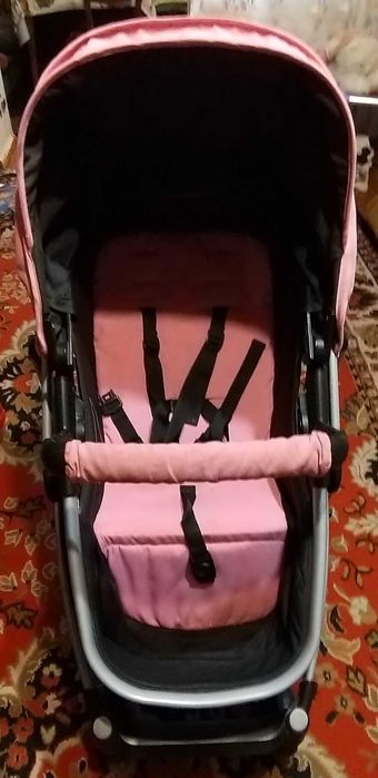 Продается коляска для девочки