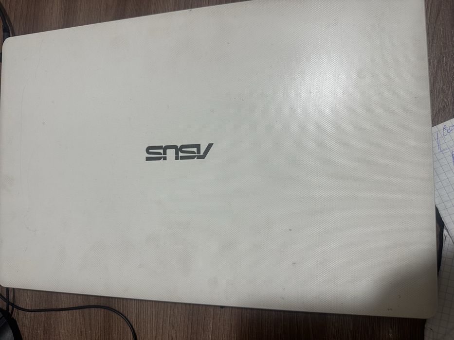 Ноутбук Asus робочий