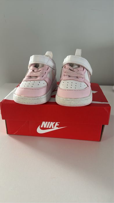 Обувки Nike за момиче