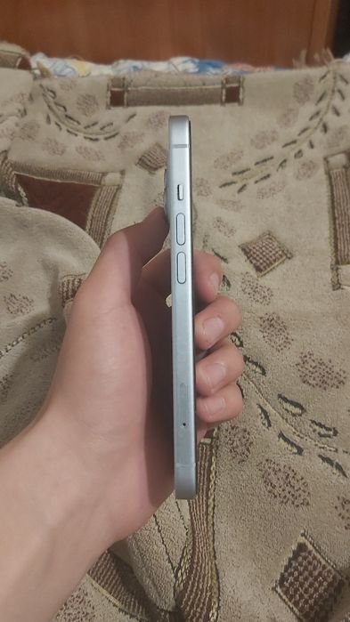 iPhone 15 128...