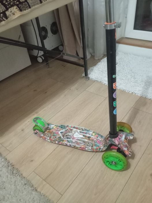 Продам детские самокаты