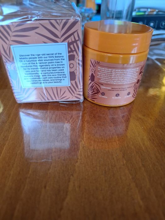 Масло от батана за подхранване на суха коса студено пресовано масло