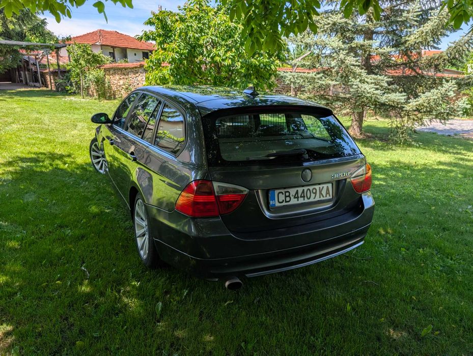 Продавам BMW E91 320D 163hp 2007г