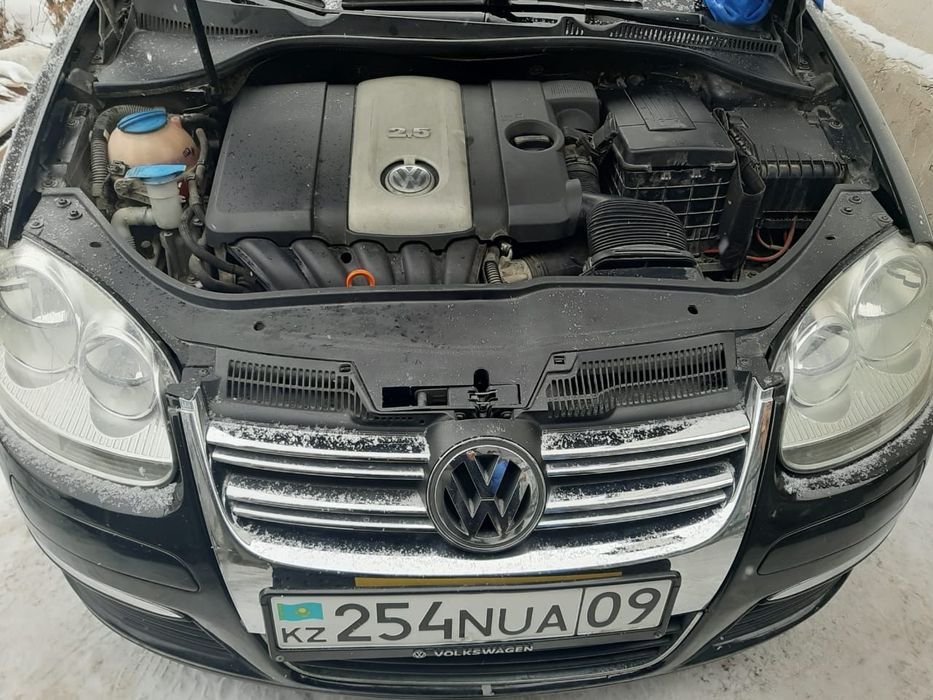 Продам фольсваген джета 2008 г объем 2.5