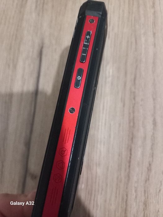 Продам телефон OLIKITEL