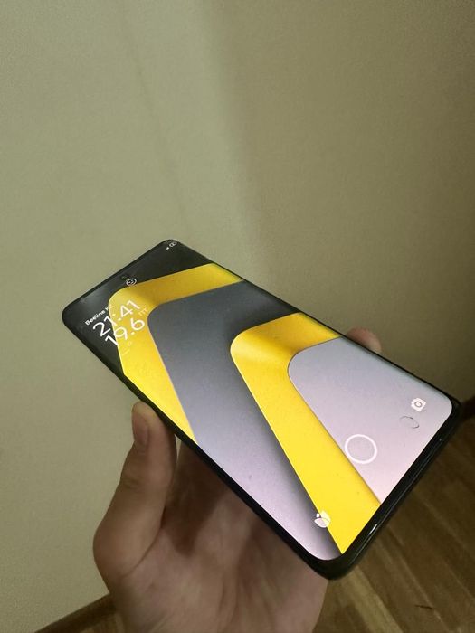 Poco m8 с хорошым