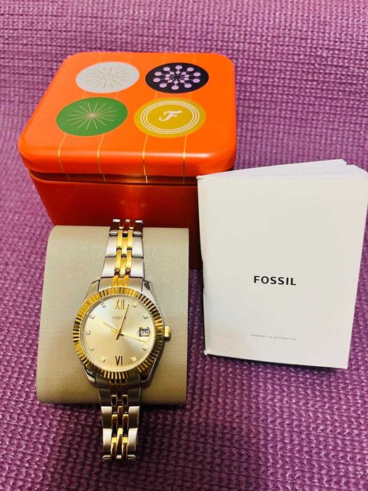 Fossil Scarlette es4949