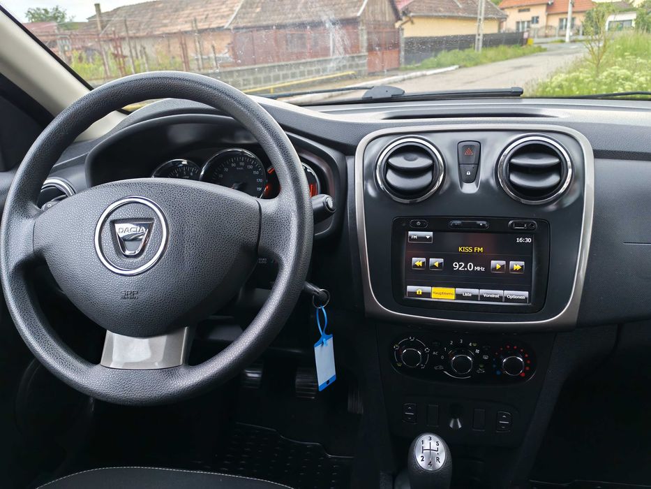 Dacia Sandero 1.5 DCI, 90 CP, Climă, Navi